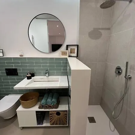 Apartment Detail *