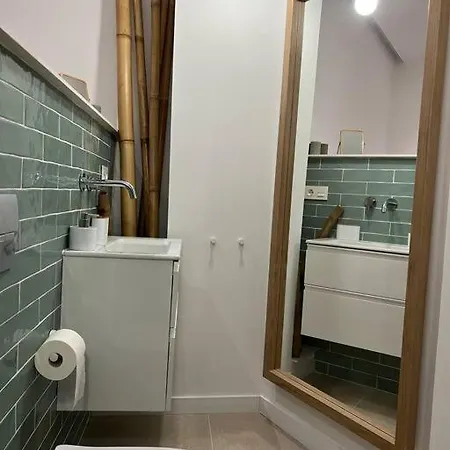 Detail Apartment *